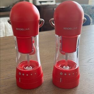 Kochblume Red Ratchet Spice Mills Salt and Pepper Grinders NWOT